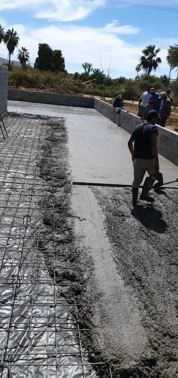 Piso para postos de combustível em Gama: aplicação com concreto usinado