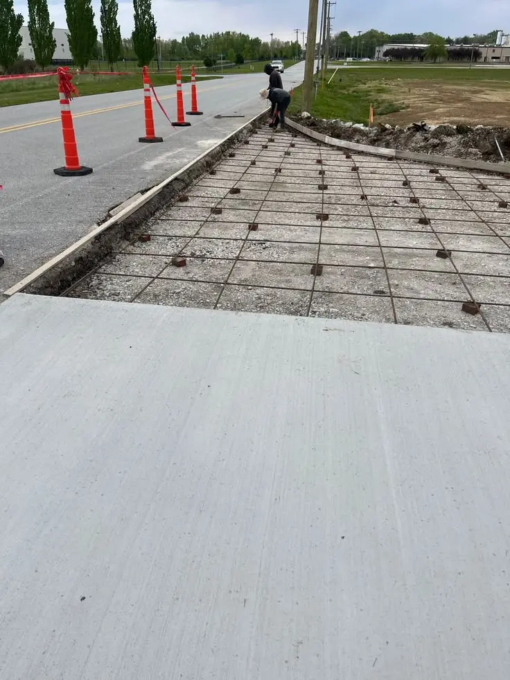 Calçadas e áreas externas em Paranoá: aplicação com concreto usinado