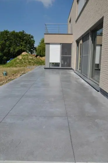 Calçadas e áreas externas em Fercal: aplicação com concreto usinado